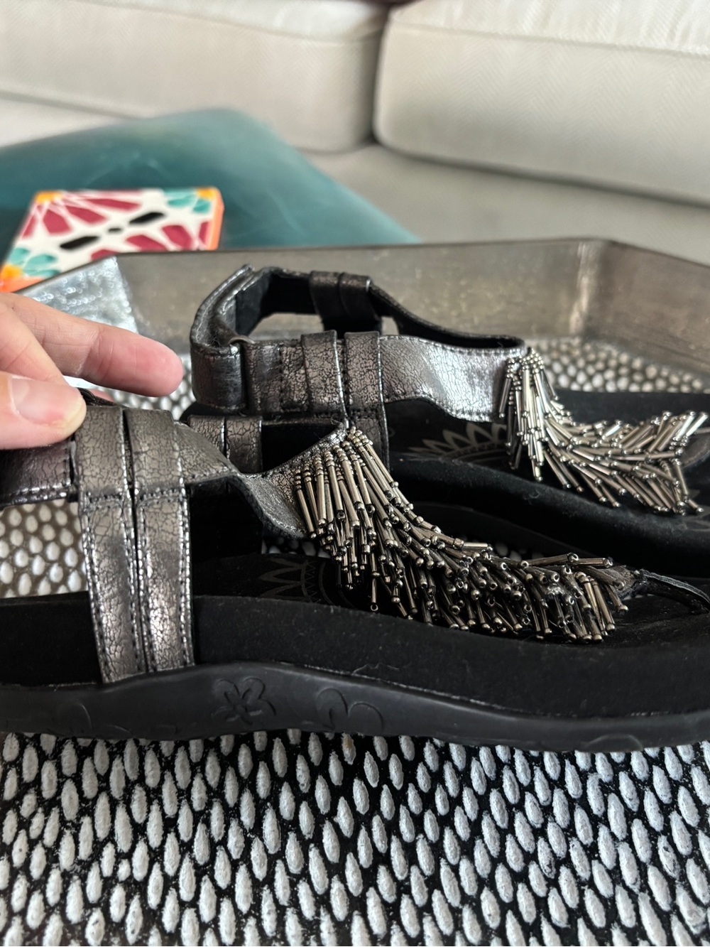 Aetrex Portia Pewter Metallic Fringe Beaded Orthotic Sandals Sz 5.5 - Picture 7 of 9